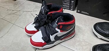 Dečije jordan duboke od 31 do 36 za samo 3100 din
pb na lalafo.rs — 6 Dečije jordan duboke od 31 do 36 za samo 3100 din
pb — 6