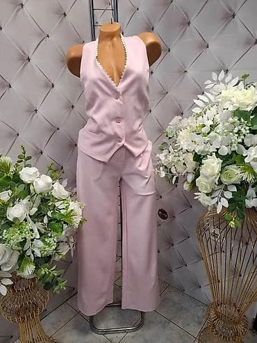 prsluk jaknica mango u: Elegantni ženski komplet – sako, prsluk i pantalone u puder‑roze boji at lalafo.rs — 2 prsluk jaknica mango u: Elegantni ženski komplet – sako, prsluk i pantalone u puder‑roze boji — 2