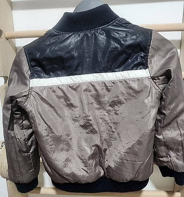 Benetton jakna sa dva lica, za dečake, veličina 7-8 godina, jako dobro na lalafo.rs — 4 Benetton jakna sa dva lica, za dečake, veličina 7-8 godina, jako dobro — 4