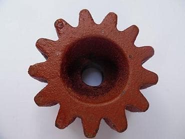 Zupčanik od livenog metala - Materijal: masivno liveno gvožđe/čelik na lalafo.rs Zupčanik od livenog metala - Materijal: masivno liveno gvožđe/čelik