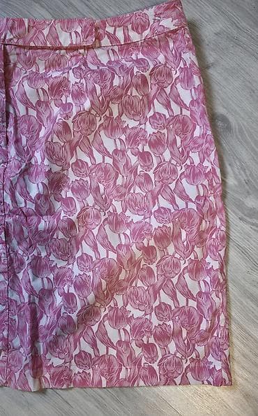 cista koza broj: Ženska suknja sa floralnim printom - Kroj: ravna suknja do iznad na lalafo.rs — 3 cista koza broj: Ženska suknja sa floralnim printom - Kroj: ravna suknja do iznad — 3