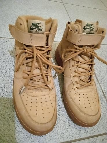 Nike Air Force 1 broj 39 – duboke patike od prevrnute kože - Model na lalafo.rs Nike Air Force 1 broj 39 – duboke patike od prevrnute kože - Model