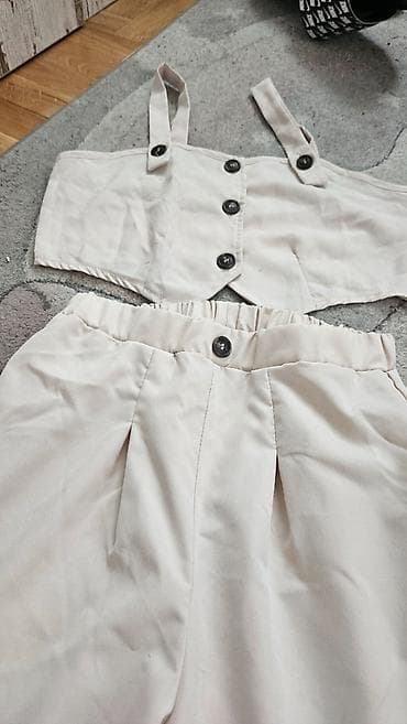 Ženski dečiji komplet – top i pantalone, boja bež - Gornji deo na lalafo.rs Ženski dečiji komplet – top i pantalone, boja bež - Gornji deo
