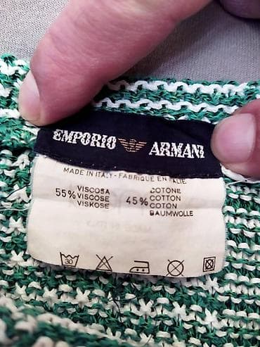 Muški končani džemper Emporio Armani vel. 56 Prvoklasni skupoceni na lalafo.rs — 10 Muški končani džemper Emporio Armani vel. 56 Prvoklasni skupoceni — 10