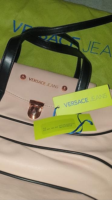 VERSACE jeans original nova torba, baš velika, model kao ranac. Moze na lalafo.rs — 2 VERSACE jeans original nova torba, baš velika, model kao ranac. Moze — 2