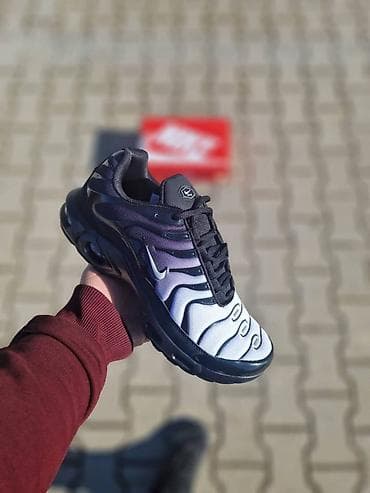 Nike air tn patike
Novo
Brojevi 36 do 46
fb Moja Kupovina 1 na lalafo.rs — 8 Nike air tn patike
Novo
Brojevi 36 do 46
fb Moja Kupovina 1 — 8