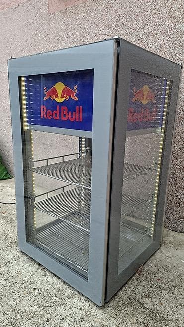 Profesionalni Red Bull rashladni mini vitrina frižider - Brendirana na lalafo.rs — 3 Profesionalni Red Bull rashladni mini vitrina frižider - Brendirana — 3