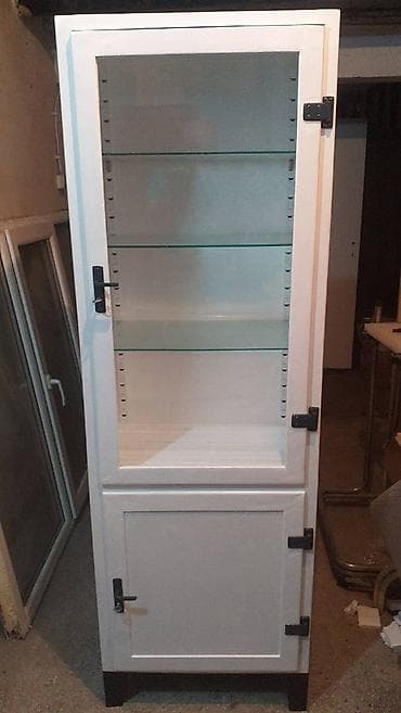 Metalni orman beli sa vitrinom Drugi 500e Kao sa slika Ne odgovaram na na lalafo.rs — 1 Metalni orman beli sa vitrinom Drugi 500e Kao sa slika Ne odgovaram na — 1