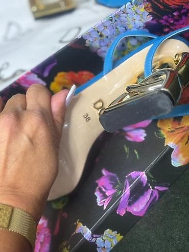 Dolce &Gabbana ženske sandale na štiklu, sa kutijom i papirnom na lalafo.rs — 4 Dolce &Gabbana ženske sandale na štiklu, sa kutijom i papirnom — 4