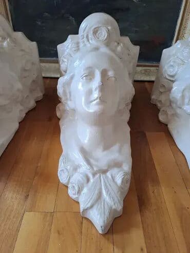 Stilske konzole: Tri konzole od glaziranog gipsa u dobrom stanju sa sitnim ostecenjima na lalafo.rs — 4 Stilske konzole: Tri konzole od glaziranog gipsa u dobrom stanju sa sitnim ostecenjima — 4