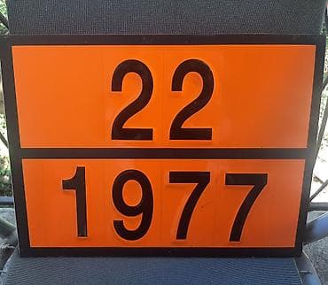 kom sa etiketom: ADR aluminijumska tabla 22/1977 za kamion-cisternu Adr 22/1977 Tabla at lalafo.rs — 5 kom sa etiketom: ADR aluminijumska tabla 22/1977 za kamion-cisternu Adr 22/1977 Tabla — 5