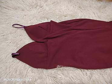 Elegantna bordo haljina na bretele - Model: uska/figure-hugging midi na lalafo.rs Elegantna bordo haljina na bretele - Model: uska/figure-hugging midi