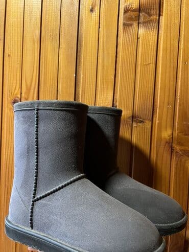 Čizme, 36 na lalafo.rs Čizme, 36