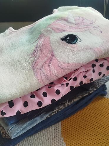 Paket dečije garderobe (devojčice), razni komadi i stilovi: - Topao at lalafo.rs — 1 Paket dečije garderobe (devojčice), razni komadi i stilovi: - Topao — 1