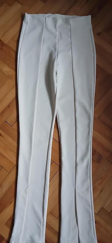 ZARA ženske pantalone – model sa presavijenim ivicama (peglane pence) na lalafo.rs ZARA ženske pantalone – model sa presavijenim ivicama (peglane pence)