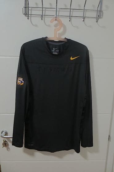 Workwear: T-shirt Nike, color - Black at lalafo.rs — 1 Workwear: T-shirt Nike, color - Black — 1