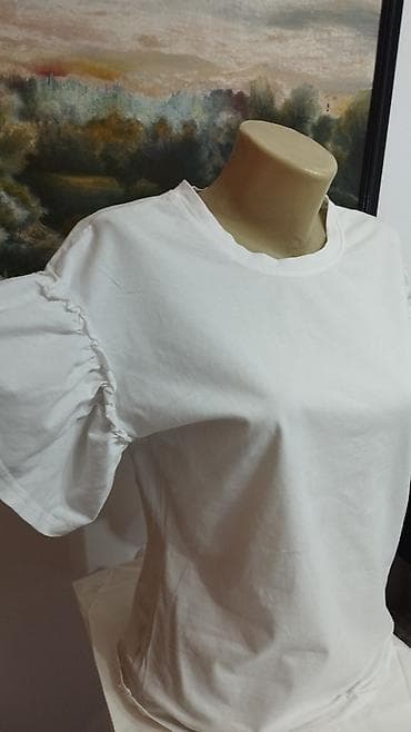 Women's Clothing: Bela majica sa karner rukavima
Pogledajte i ostale moje oglase at lalafo.rs — 1 Women's Clothing: Bela majica sa karner rukavima
Pogledajte i ostale moje oglase — 1