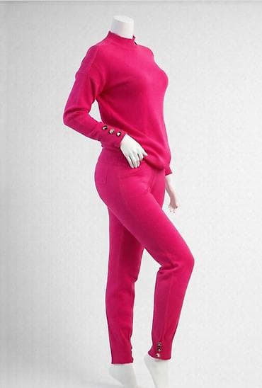 Ženski komplet džemper + pantalone, intenzivno roze boje. - at lalafo.rs Ženski komplet džemper + pantalone, intenzivno roze boje. -