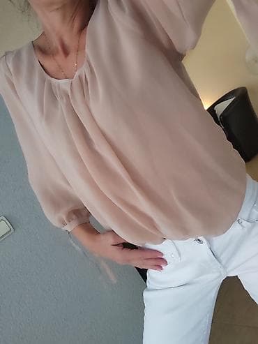 Elegantna ženska bluza od laganog, u nežno bež/ puder nijansi. - na lalafo.rs Elegantna ženska bluza od laganog, u nežno bež/ puder nijansi. -