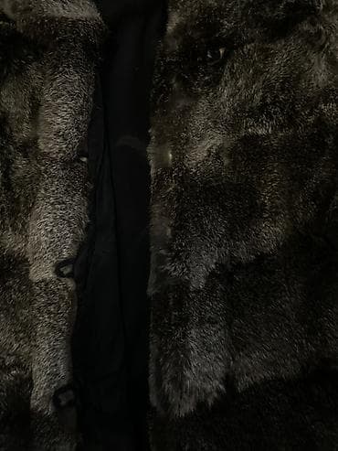 Elegantan, kaput od pravog zečjeg krzna – bezvremenski stil i at lalafo.rs — 3 Elegantan, kaput od pravog zečjeg krzna – bezvremenski stil i — 3