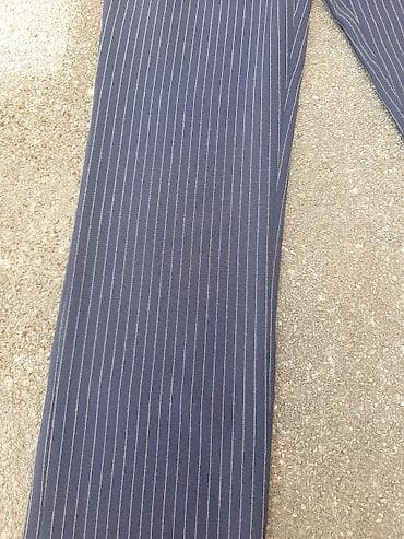 Teget pantalone sa belim straftama Broj 36 Dimenzije: Struk 32 cm na lalafo.rs — 3 Teget pantalone sa belim straftama Broj 36 Dimenzije: Struk 32 cm — 3