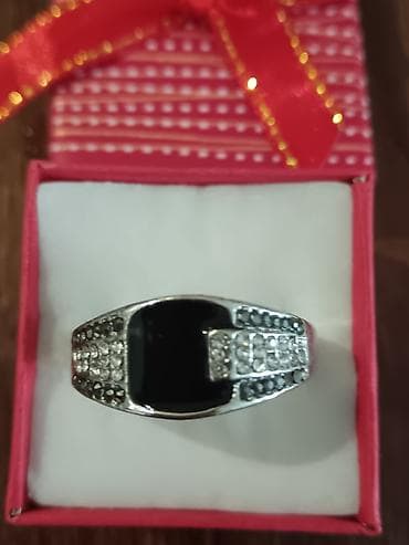 Велики избор мушког прстења у жутој и белој позлати 925 финоће na lalafo.rs — 7 Велики избор мушког прстења у жутој и белој позлати 925 финоће — 7