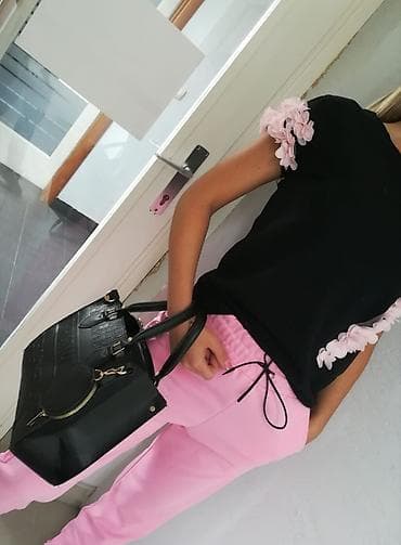 Women's Clothing: Predivna majica sa bebi roze cveticima at lalafo.rs — 3 Women's Clothing: Predivna majica sa bebi roze cveticima — 3