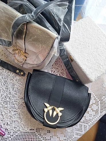 Damske torbe sa preklopom i zlatnim ukrasom (prsten sa dve ptice) - at lalafo.rs — 3 Damske torbe sa preklopom i zlatnim ukrasom (prsten sa dve ptice) - — 3