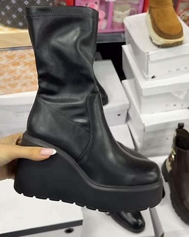 High boots, 41, color - Black at lalafo.rs — 1 High boots, 41, color - Black — 1