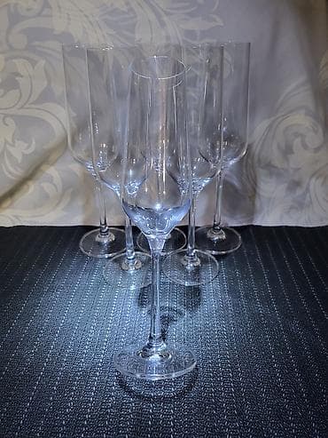 Home & Garden: Case nove za vino kristalno staklo Livarno Nemacka. Case nove,sve na at lalafo.rs — 8 Home & Garden: Case nove za vino kristalno staklo Livarno Nemacka. Case nove,sve na — 8