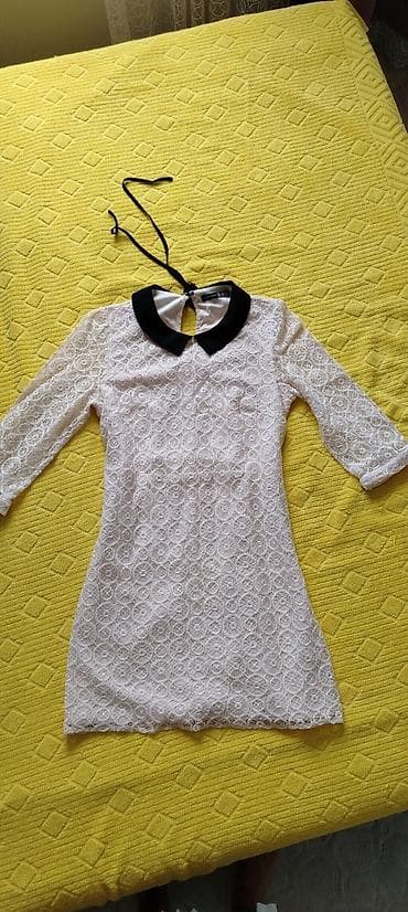 Prelepa bluza - tunika od čipke,brenda ATMOSPFERE, sa crnom kragnom na lalafo.rs Prelepa bluza - tunika od čipke,brenda ATMOSPFERE, sa crnom kragnom