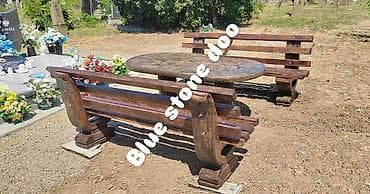 Drvena garnitura za dvorište/spomen‑parcele – sto i dve klupe - na lalafo.rs Drvena garnitura za dvorište/spomen‑parcele – sto i dve klupe -