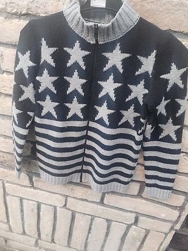 Beneton dzemper za decake vel 150*rasprodaja na lalafo.rs Beneton dzemper za decake vel 150*rasprodaja