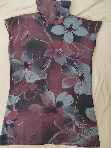 Roll-necks: Majica-rolka, velicina s, u odlicnom stanju at lalafo.rs — 4 Roll-necks: Majica-rolka, velicina s, u odlicnom stanju — 4