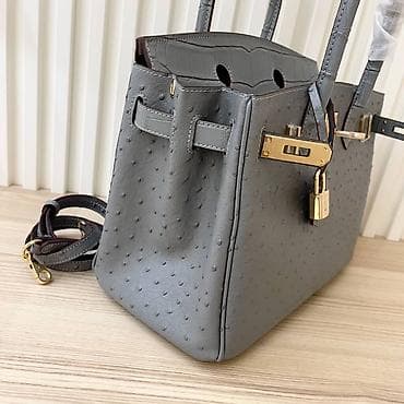 Siva ženska torba sa ručkama i odvojivim dugim kaišem. Model sa na lalafo.rs — 7 Siva ženska torba sa ručkama i odvojivim dugim kaišem. Model sa — 7