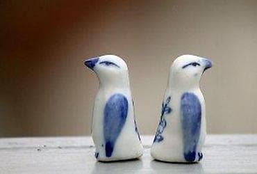 Dve minijaturne porcelanske KOBALT figurine PINGVINA. KOBALT. Delft na lalafo.rs — 4 Dve minijaturne porcelanske KOBALT figurine PINGVINA. KOBALT. Delft — 4