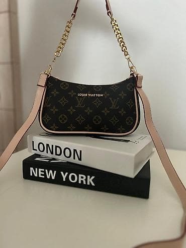 Elegantna torbica, Louis Vuitton, Materijal: Platno na lalafo.rs Elegantna torbica, Louis Vuitton, Materijal: Platno