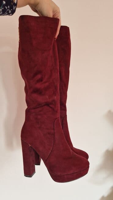 High boots, 39 at lalafo.rs High boots, 39