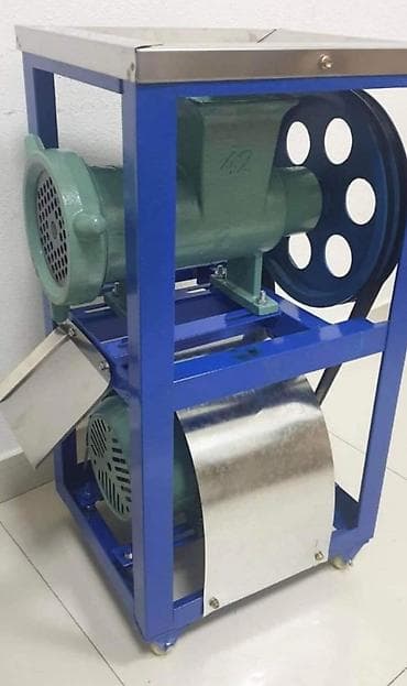 - MASINA ZA MLEVENJE 32” i 42" - - Dolazi u kompletu sa stalkom i na lalafo.rs — 6 - MASINA ZA MLEVENJE 32” i 42" - - Dolazi u kompletu sa stalkom i — 6