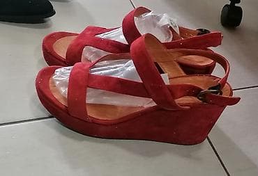 Patike: Predivne kožne kao nove
Br 40 na lalafo.rs — 5 Patike: Predivne kožne kao nove
Br 40 — 5