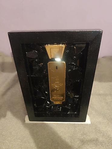 Paintings & Picture frames: Epoxy slika od razbijene flasice parfema Paco Rabanne One Million U at lalafo.rs — 5 Paintings & Picture frames: Epoxy slika od razbijene flasice parfema Paco Rabanne One Million U — 5