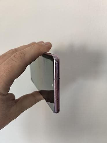 Auto elektronika: Samsung S20 FE 5G rozi, sa 6/128gb memorije, dual sim otključan za sve na lalafo.rs — 4 Auto elektronika: Samsung S20 FE 5G rozi, sa 6/128gb memorije, dual sim otključan za sve — 4