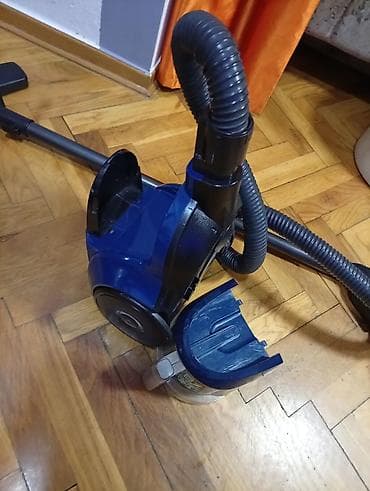 Samsung usisivač bez kese – Air Track, 1800 W - Snažan motor od 1800 at lalafo.rs — 8 Samsung usisivač bez kese – Air Track, 1800 W - Snažan motor od 1800 — 8