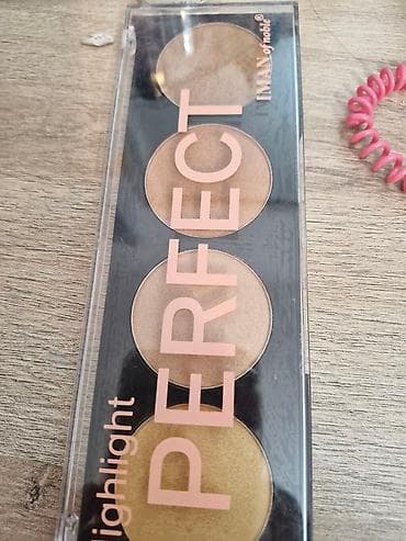 Paleta hajlajtera – IMAN of noble “Highlight PERFECT” - Paleta sa 4 na lalafo.rs — 1 Paleta hajlajtera – IMAN of noble “Highlight PERFECT” - Paleta sa 4 — 1
