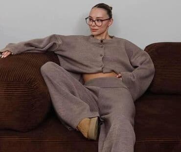 Damski pleteni komplet - kardigan i široke pantalone - Dvodijelni set na lalafo.rs Damski pleteni komplet - kardigan i široke pantalone - Dvodijelni set