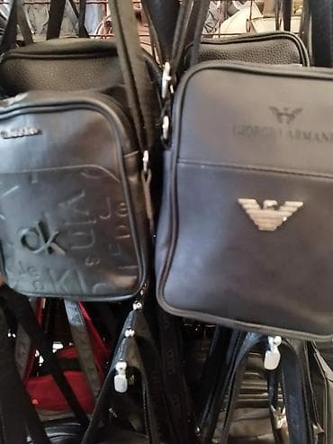 Muške torbice preko ramena – izbor različitih modela i brendova. - at lalafo.rs — 4 Muške torbice preko ramena – izbor različitih modela i brendova. - — 4