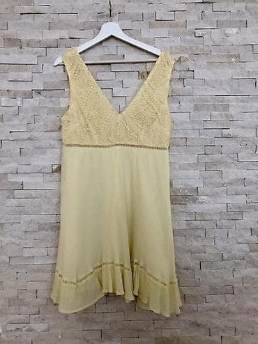 River Island zuta letnja haljina, obucena nekoliko puta, BEZ TRAGOVA na lalafo.rs — 1 River Island zuta letnja haljina, obucena nekoliko puta, BEZ TRAGOVA — 1