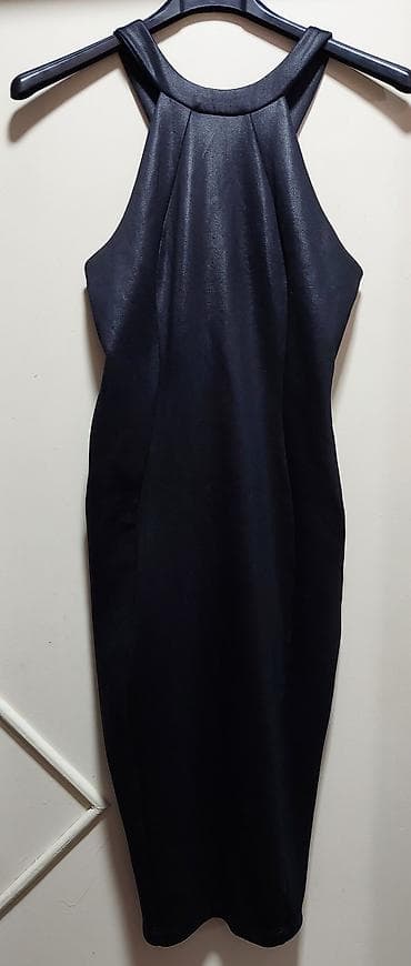 Crna elegantna haljina bez rukava, dužine do kolena (kroj bodycon/po at lalafo.rs — 1 Crna elegantna haljina bez rukava, dužine do kolena (kroj bodycon/po — 1
