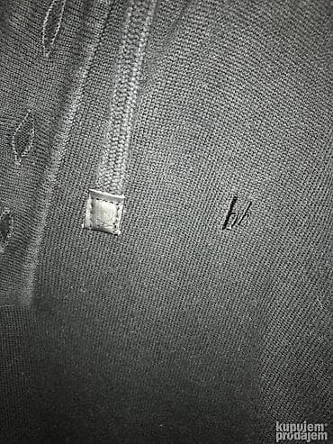 OriginalBruno Banani dzemper sa kapuljacom i dzepovima L 100% cotton na lalafo.rs — 4 OriginalBruno Banani dzemper sa kapuljacom i dzepovima L 100% cotton — 4