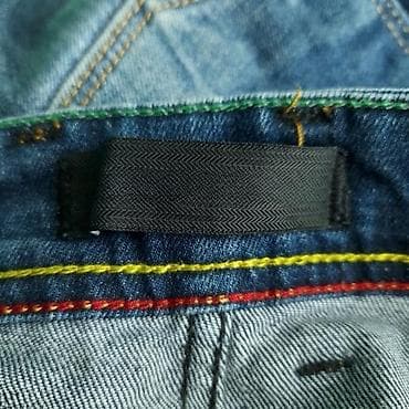 pantalone butiku ali: Farmerke dsquared, vel. L/w34 marka: dsquared veličina: l/w34 na lalafo.rs — 5 pantalone butiku ali: Farmerke dsquared, vel. L/w34 marka: dsquared veličina: l/w34 — 5